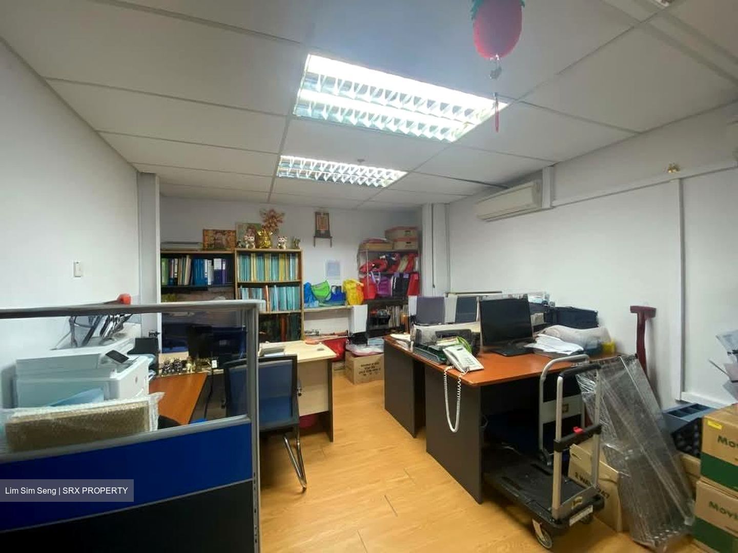 Heng Loong Building (D23), Factory #555804181